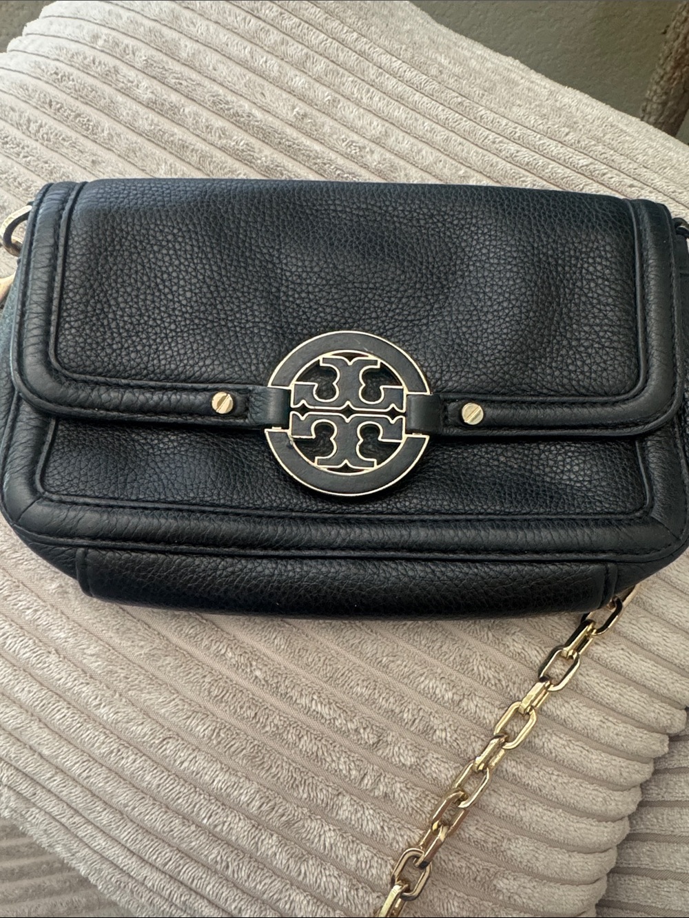 Tory Burch Black Pebbled Leather Crossbody with Gold Logo - Picture 2 of 9